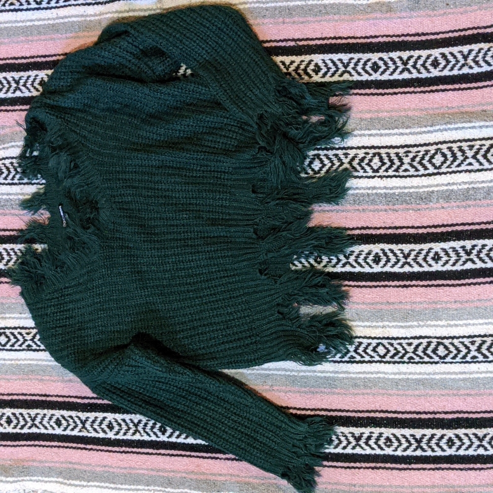 Fashion Nova crop shredded fringe sweater